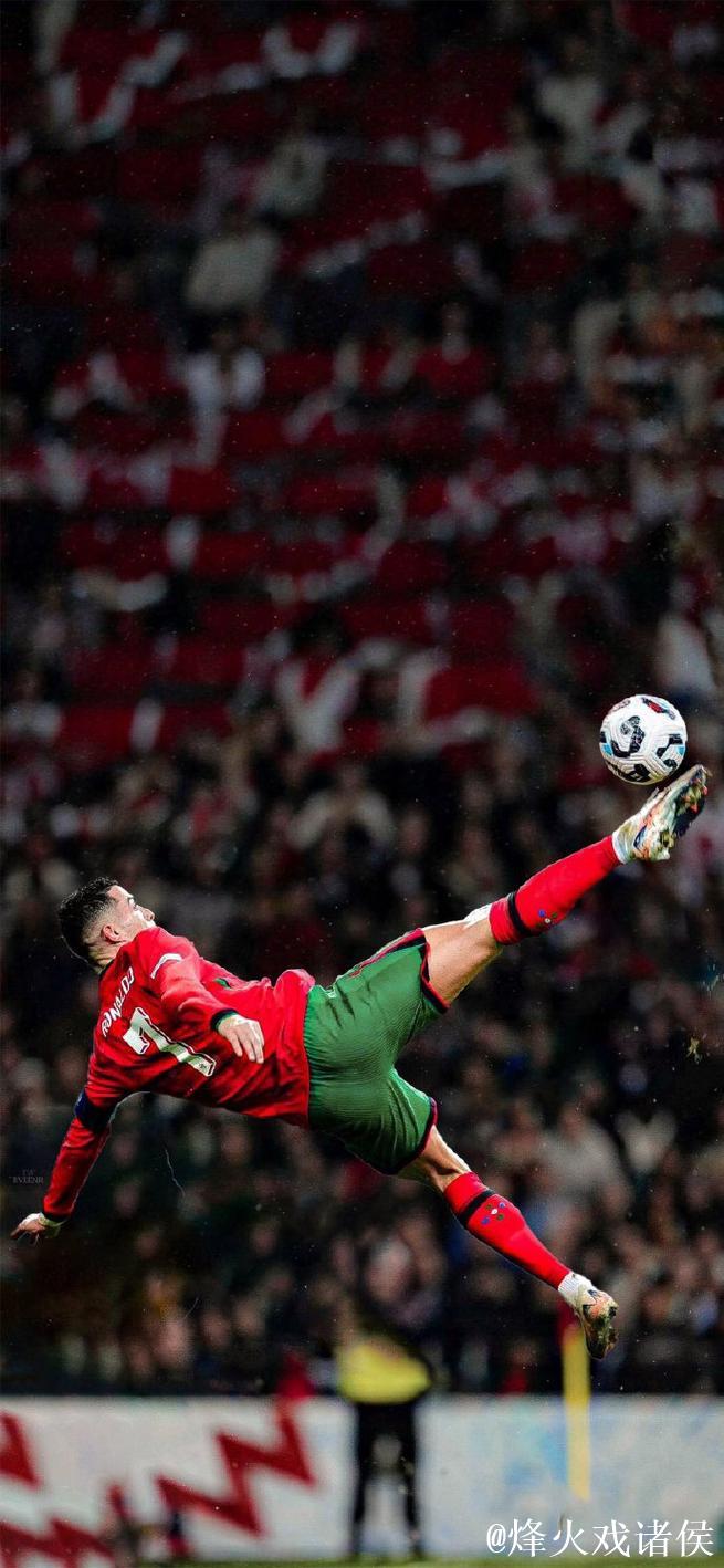 【早报】39岁C罗逆天倒钩破门,重现2018风采! 【早报】39岁C罗逆天倒钩破门,重现2018风采!